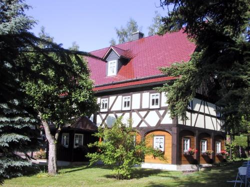 Ferienhaus vom Garten aus